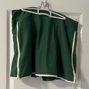 Old Navy Green Skort with White Trim - pockets!